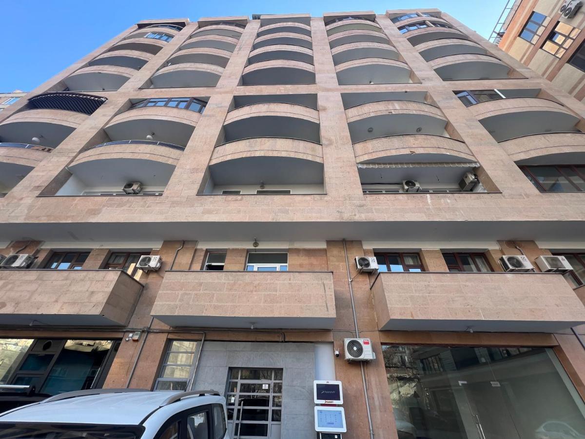2 Bedrooms 2 Bathrooms Large And Lux Apartment Best Location Jerevan Eksteriør bilde